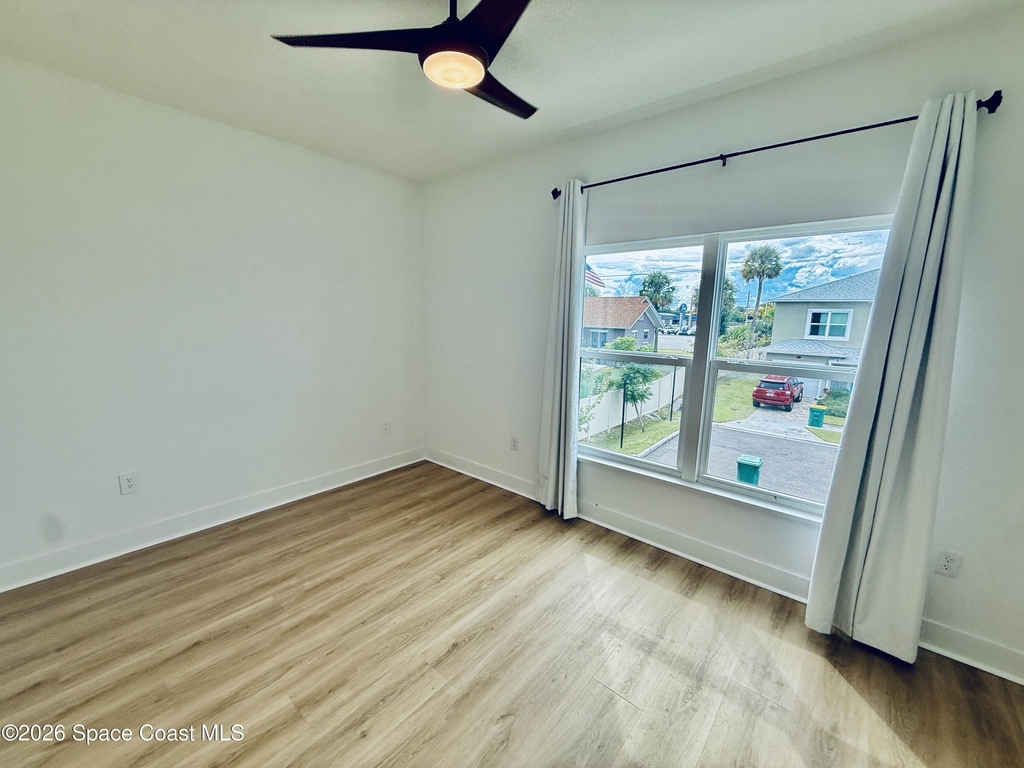 823 Paddleboard Court - Photo 45