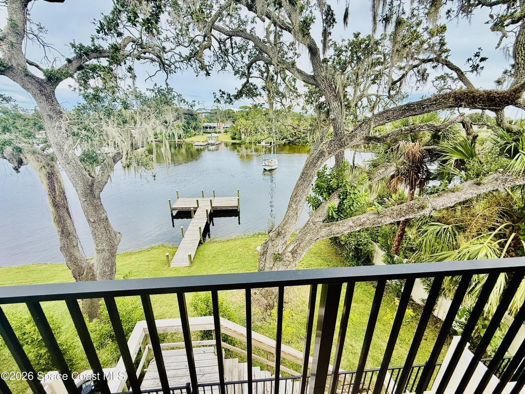 823 Paddleboard Court - Photo 42