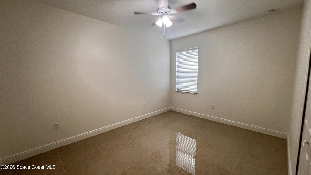 260 De Castro Avenue Se - Photo 31