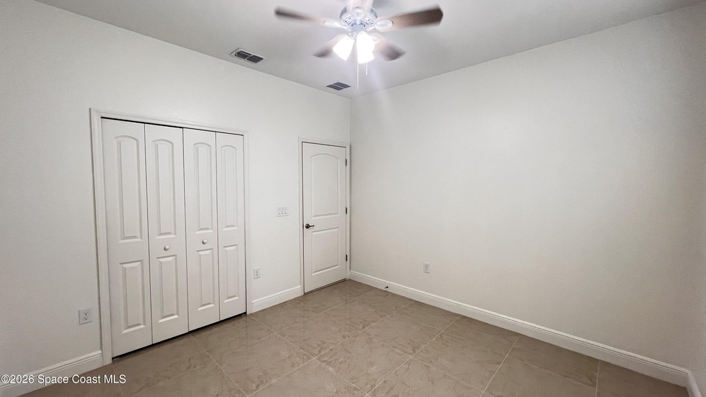 260 De Castro Avenue Se - Photo 33