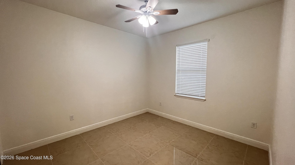 260 De Castro Avenue Se - Photo 27