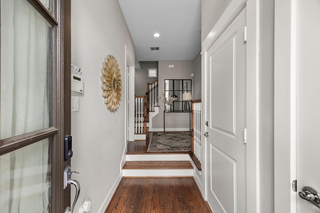 1314 W 21st Street - Photo 5