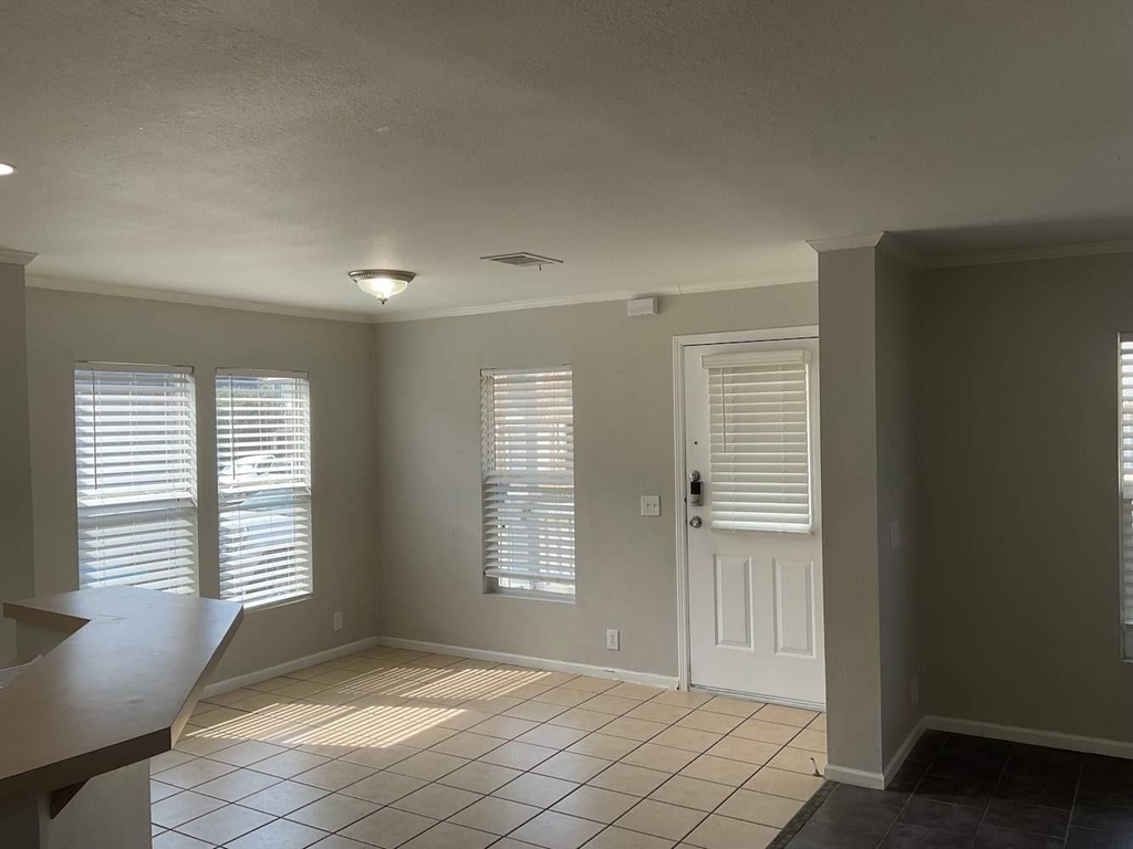 6133 River Pointe Drive - Photo 6