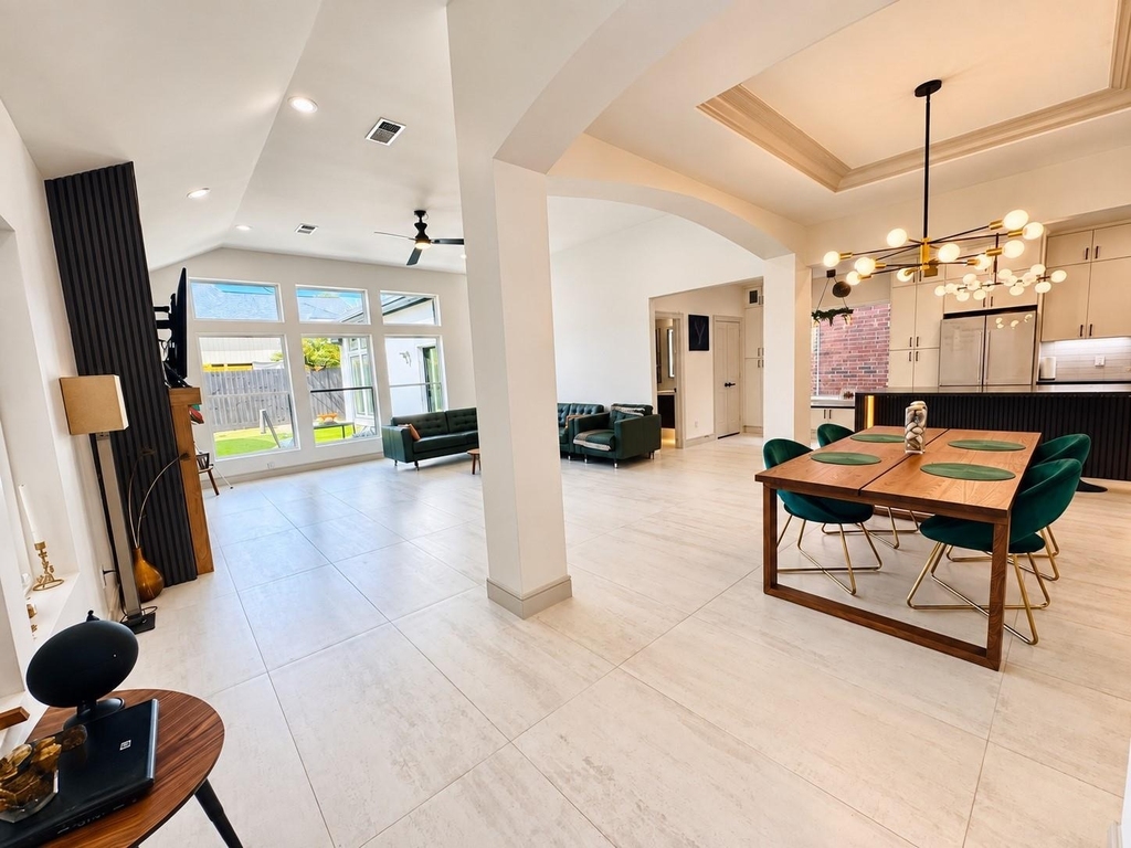 9822 Oak Point Drive - Photo 4