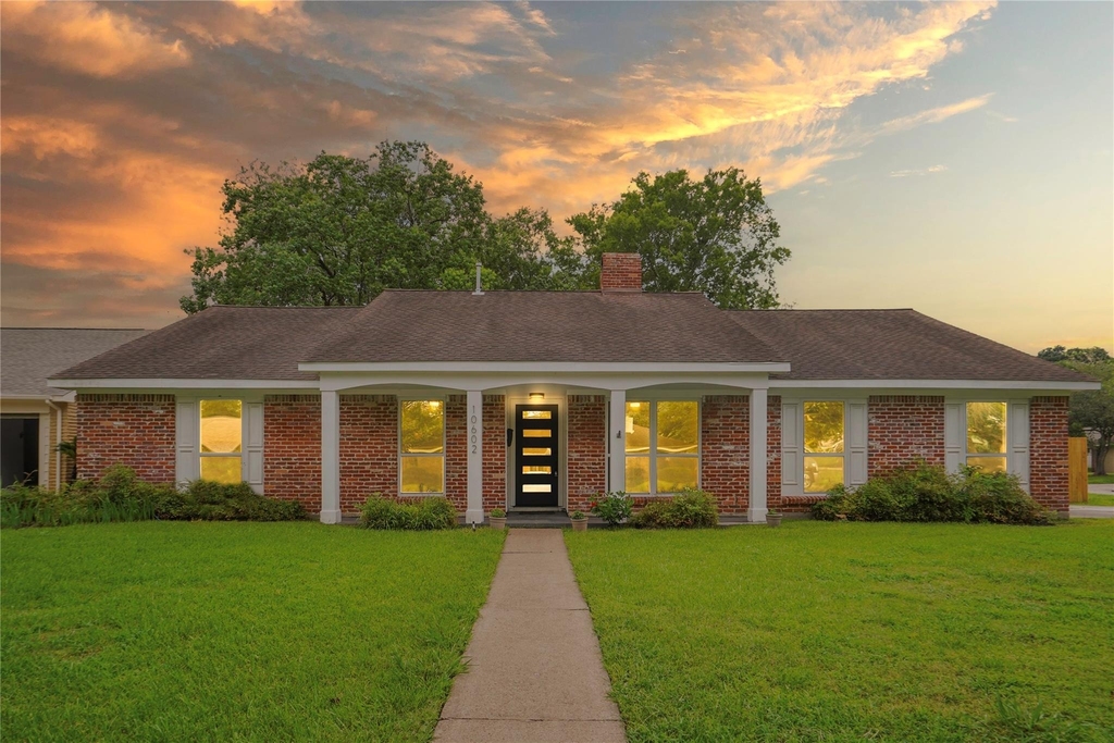 10602 Glenfield Court - Photo 1