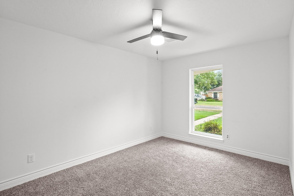 10602 Glenfield Court - Photo 36