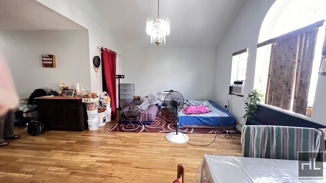 2810 Beverley Road - Photo 2