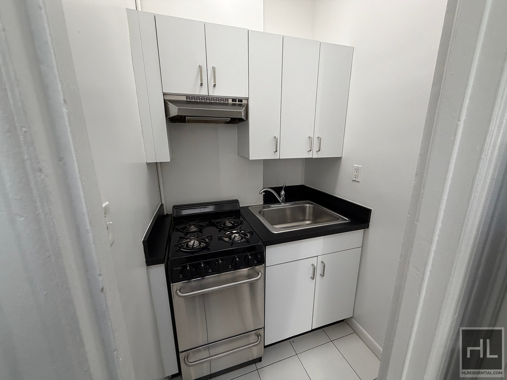 Lexington Avenue - Photo 0