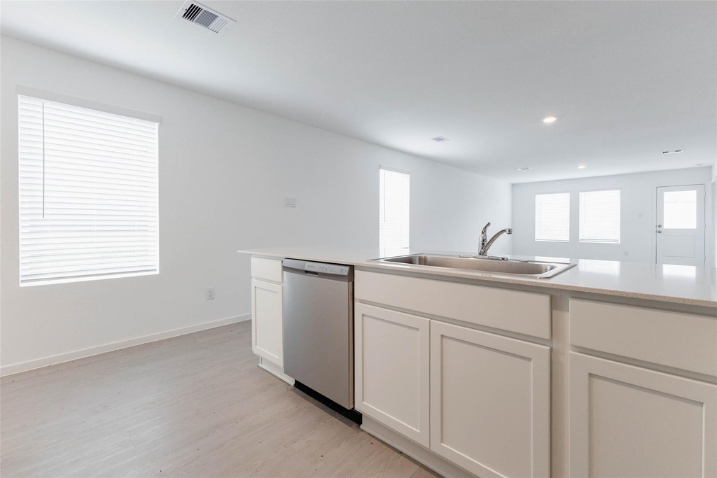 15010 Tremaine Court - Photo 6