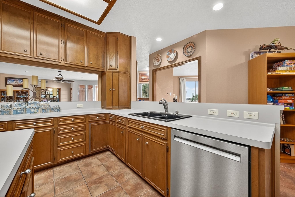 1623 Lake Arbor Drive - Photo 17