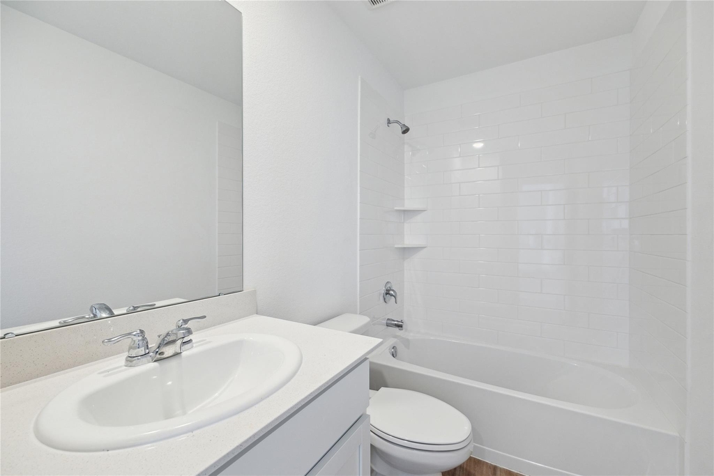 17747 Grove Hill Drive - Photo 13