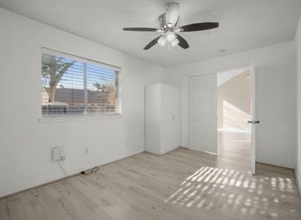 4522 Alamo Avenue - Photo 14
