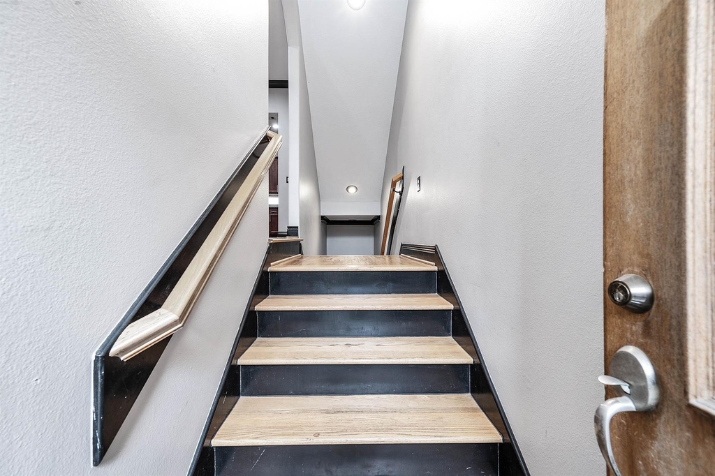 2503 Dallas Street - Photo 21