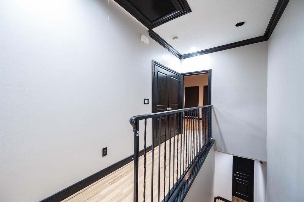 2503 Dallas Street - Photo 31