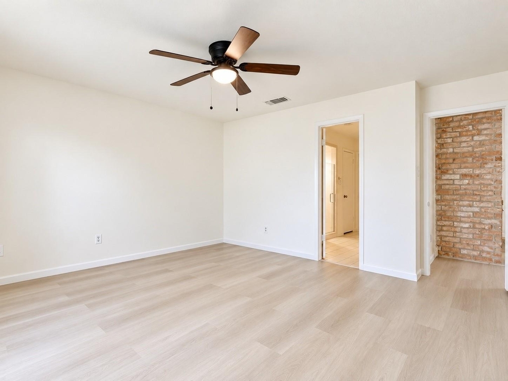 3030 S Blue Meadow Circle - Photo 16
