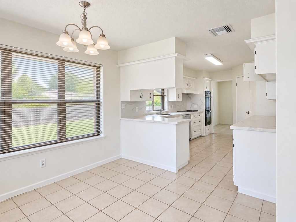 3030 S Blue Meadow Circle - Photo 7