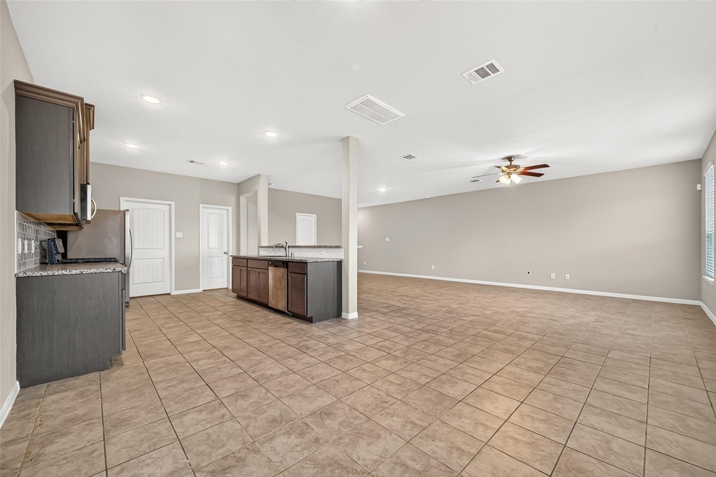 15411 Formaston Drive - Photo 7