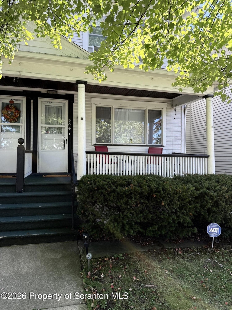 904 Taylor Avenue - Photo 0