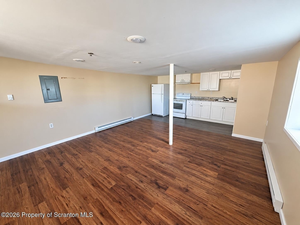 577 Washington Avenue - Photo 3