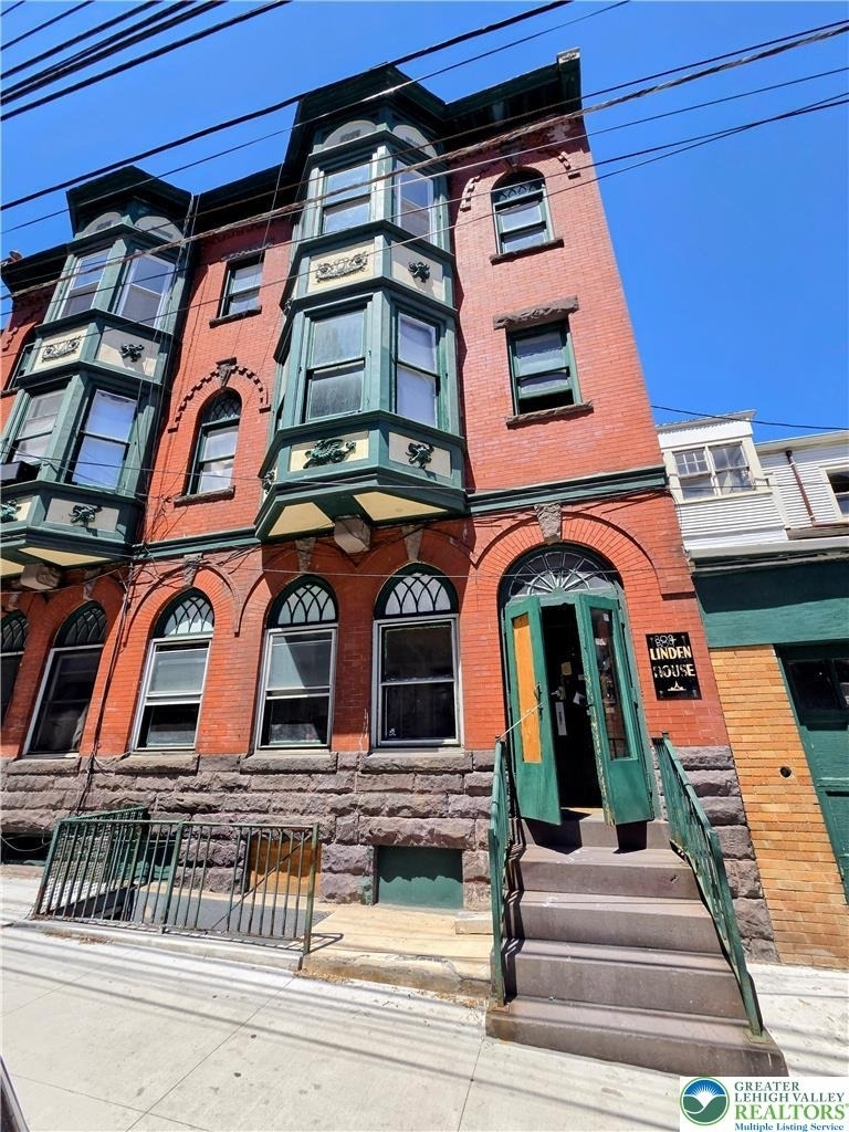 809 W Linden Street - Photo 0