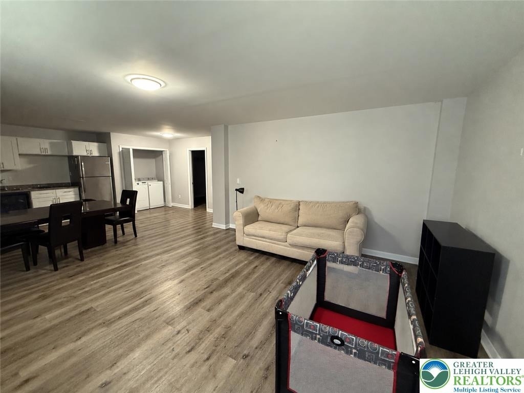 654 Pennsylvania Avenue - Photo 1