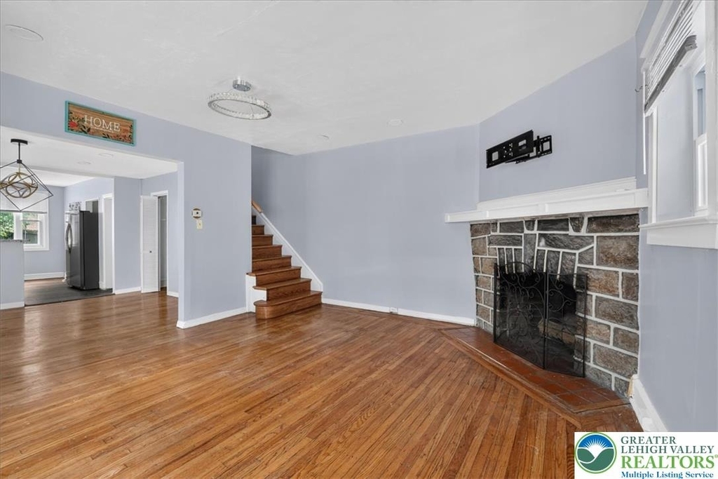 3826 Albemarle Avenue - Photo 2