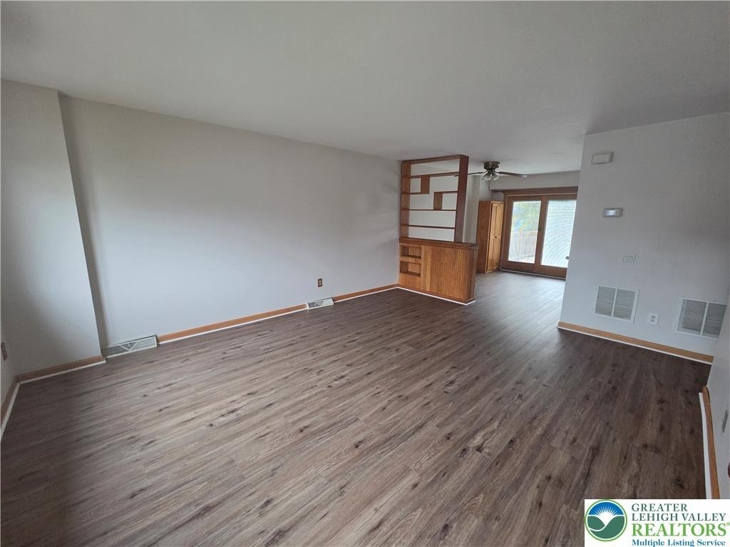 416 S Saint George Street - Photo 2