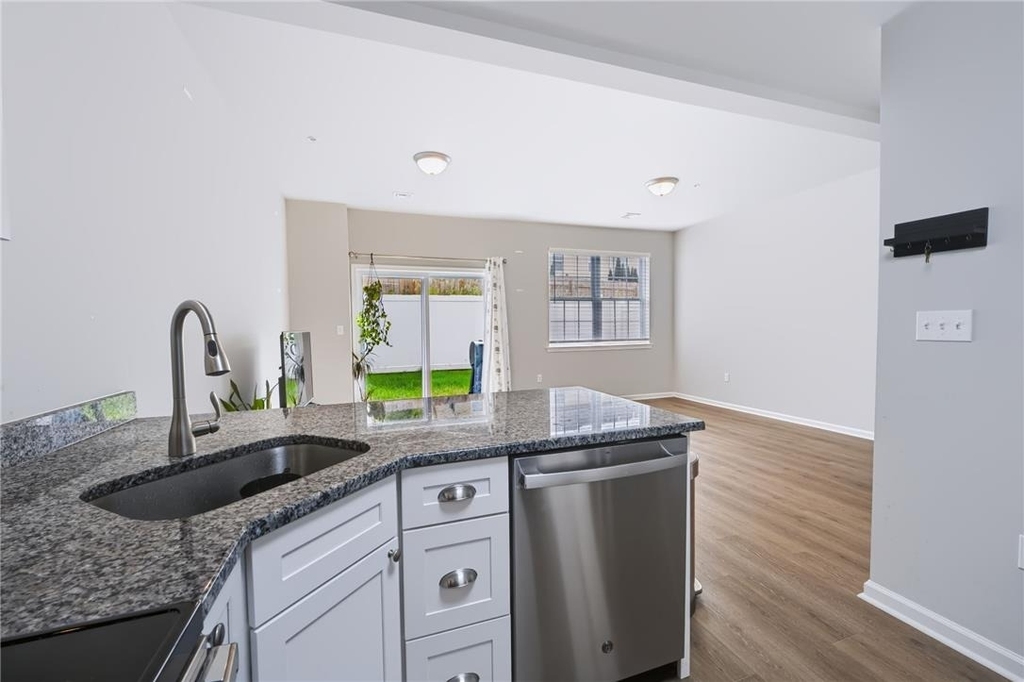 740 Blue Heron Drive - Photo 8