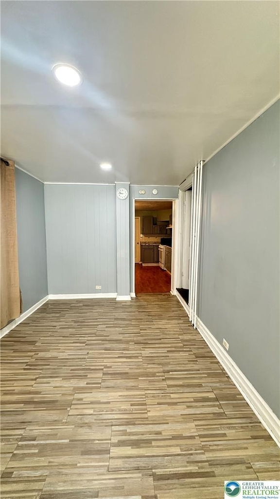 542 N New Street - Photo 4