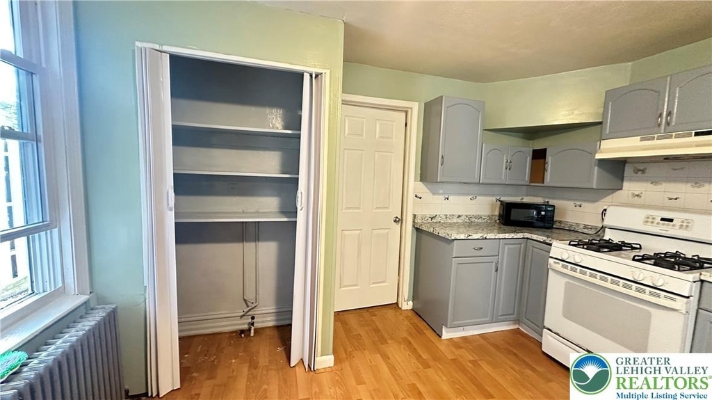 542 N New Street - Photo 9