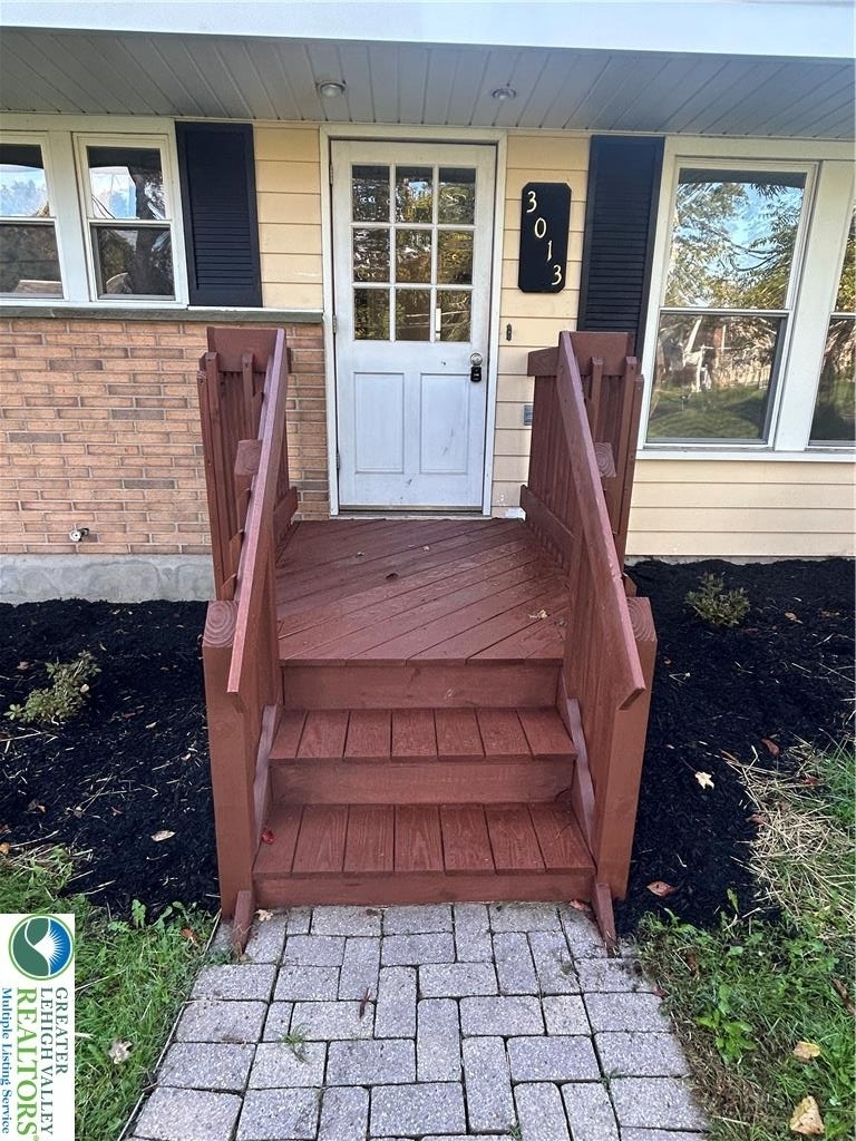 3013 Delaware Drive - Photo 1