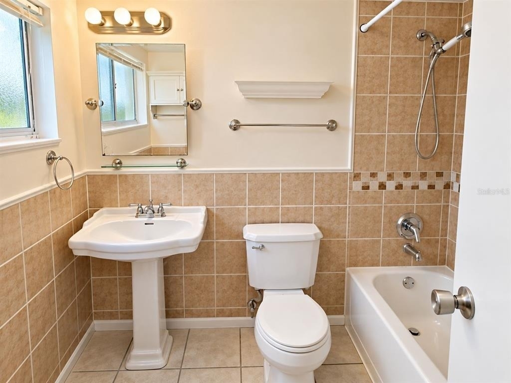 2625 State Road 590 - Photo 6