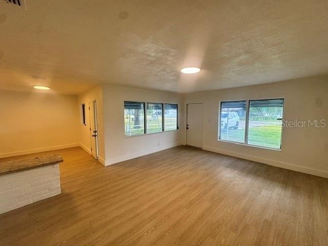 920 E 109th Avenue - Photo 3