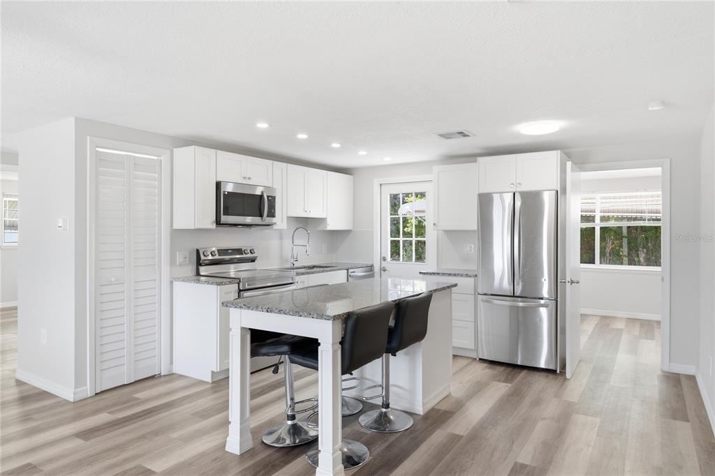 4810 Guardian Avenue - Photo 3