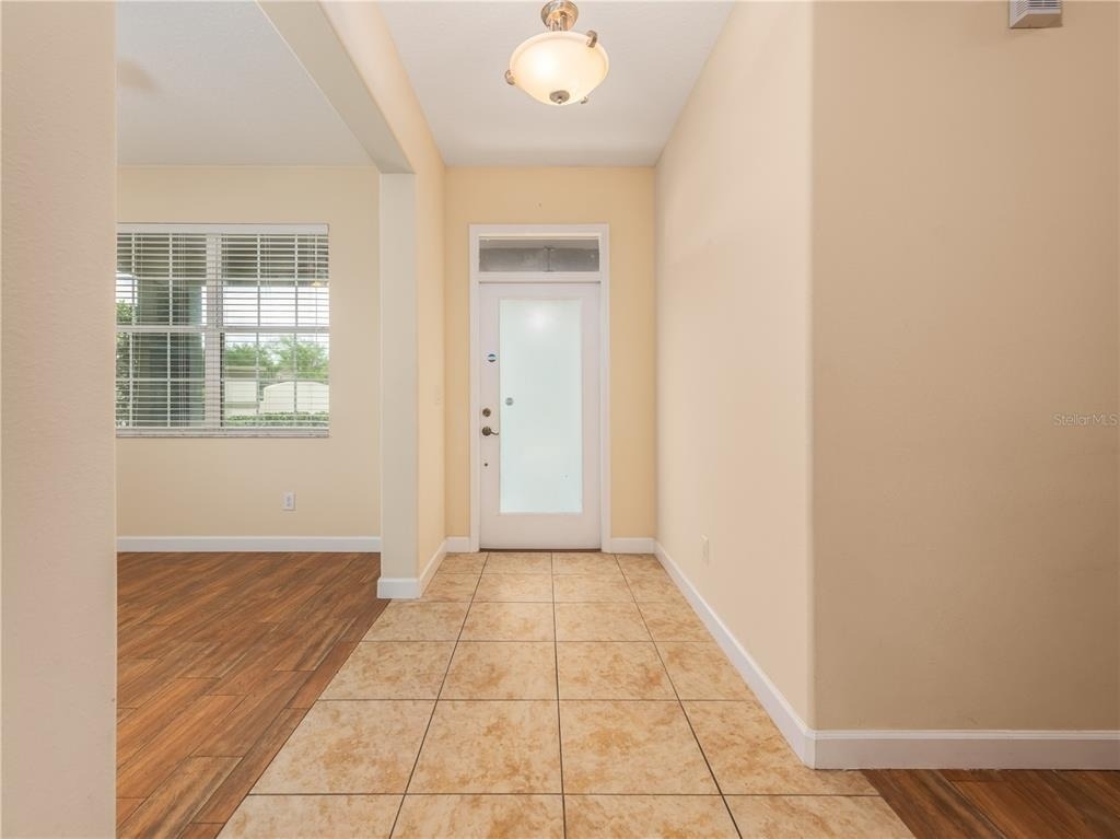 20162 Oakflower Avenue - Photo 3