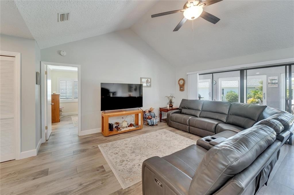 1839 Wolf Laurel Drive - Photo 8