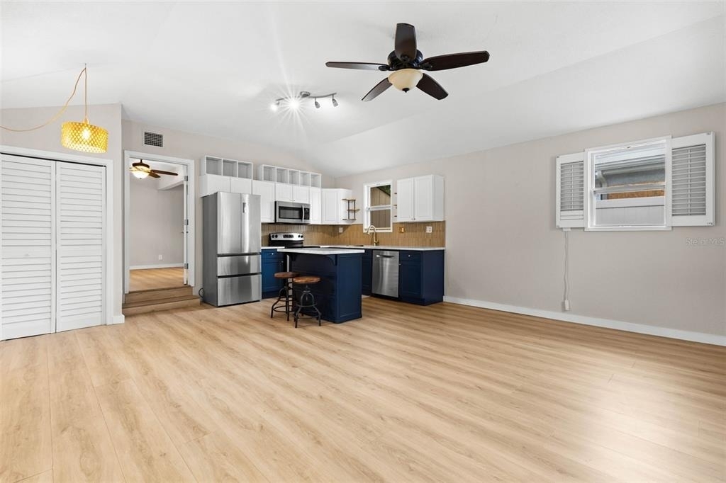123 N Safford Avenue - Photo 4