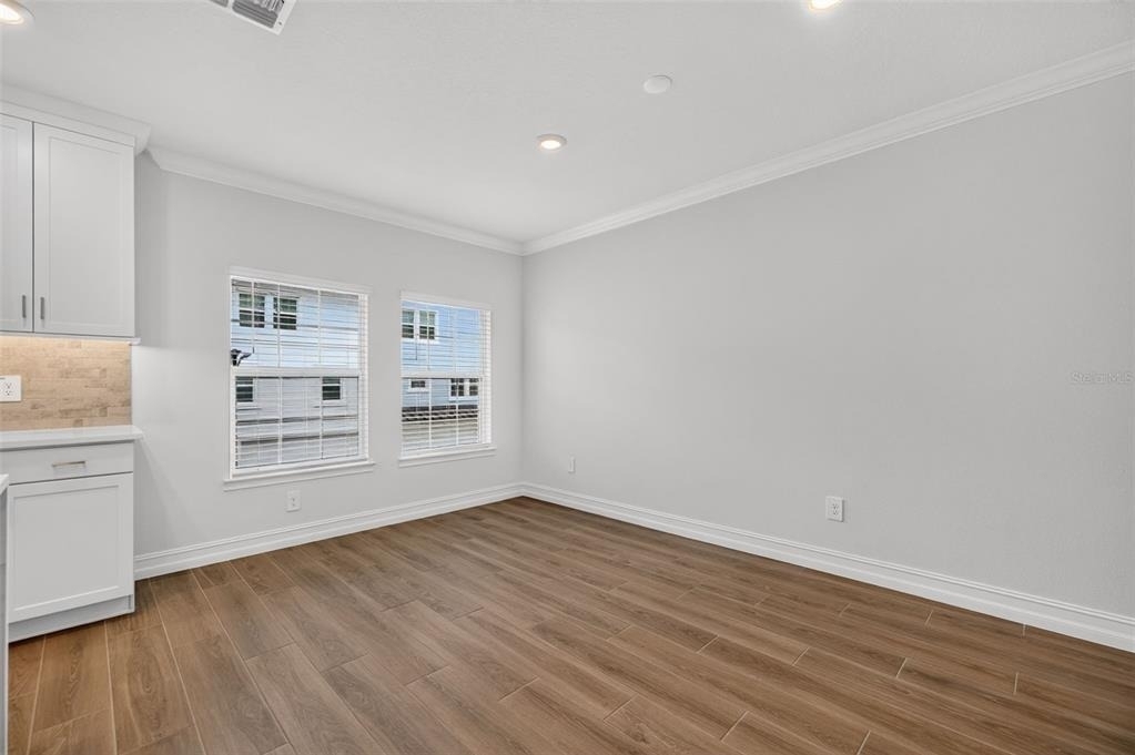 1439 West Chestnut Street - Photo 9