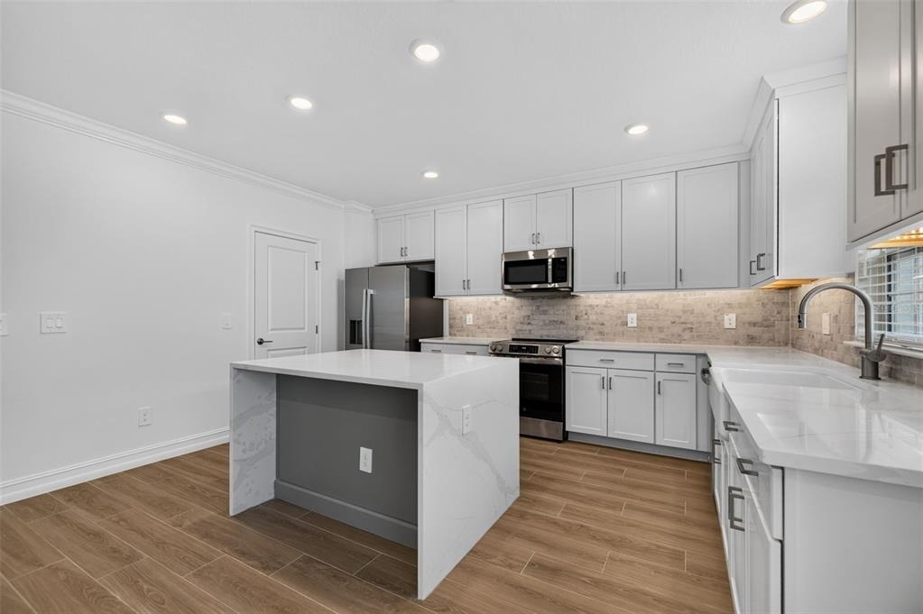 1439 West Chestnut Street - Photo 13
