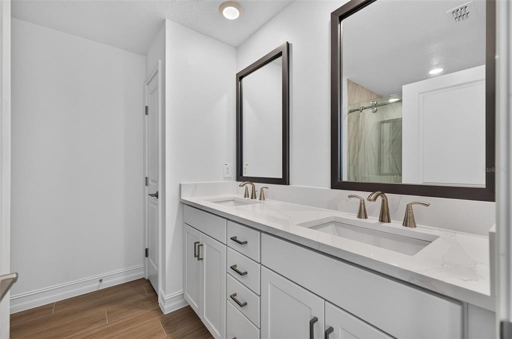 1439 West Chestnut Street - Photo 20