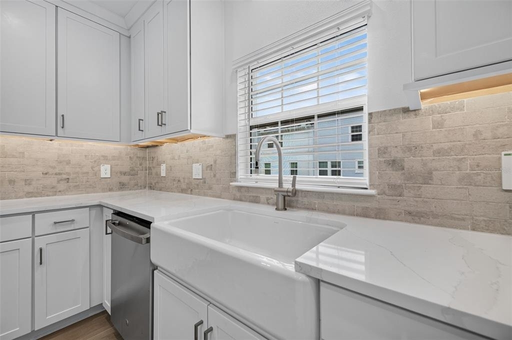 1439 West Chestnut Street - Photo 14
