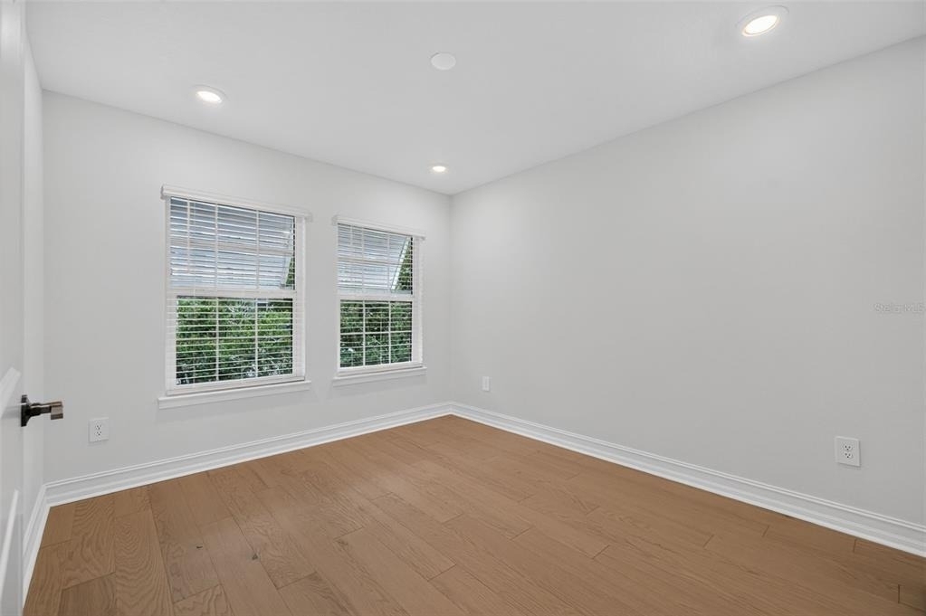 1439 West Chestnut Street - Photo 23