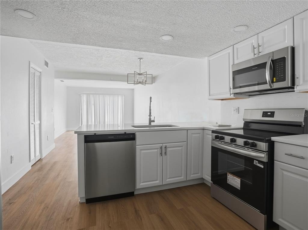 9824 Pocono Street - Photo 9