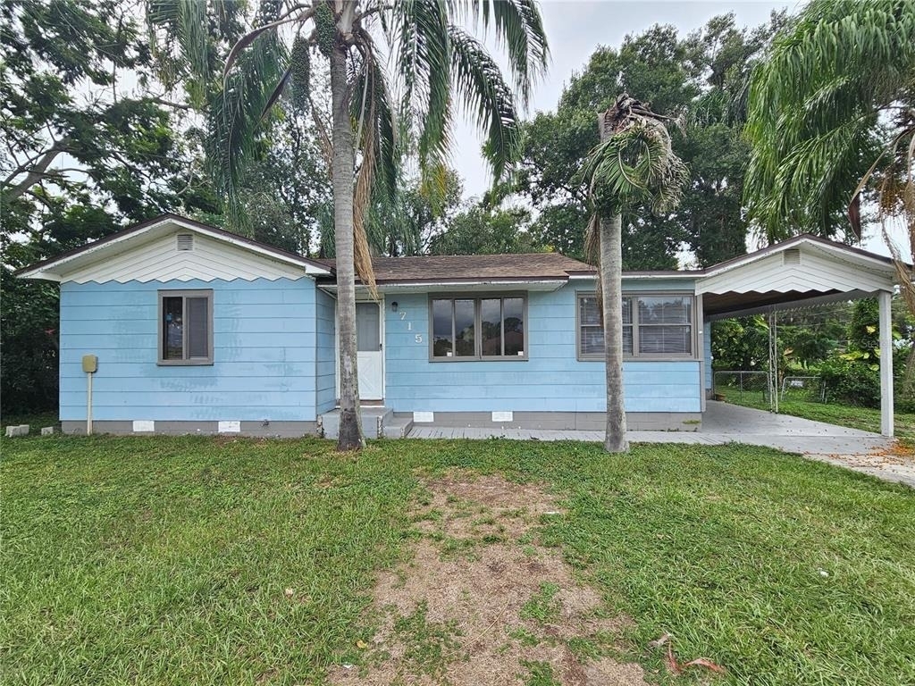 715 Longfellow Boulevard - Photo 0
