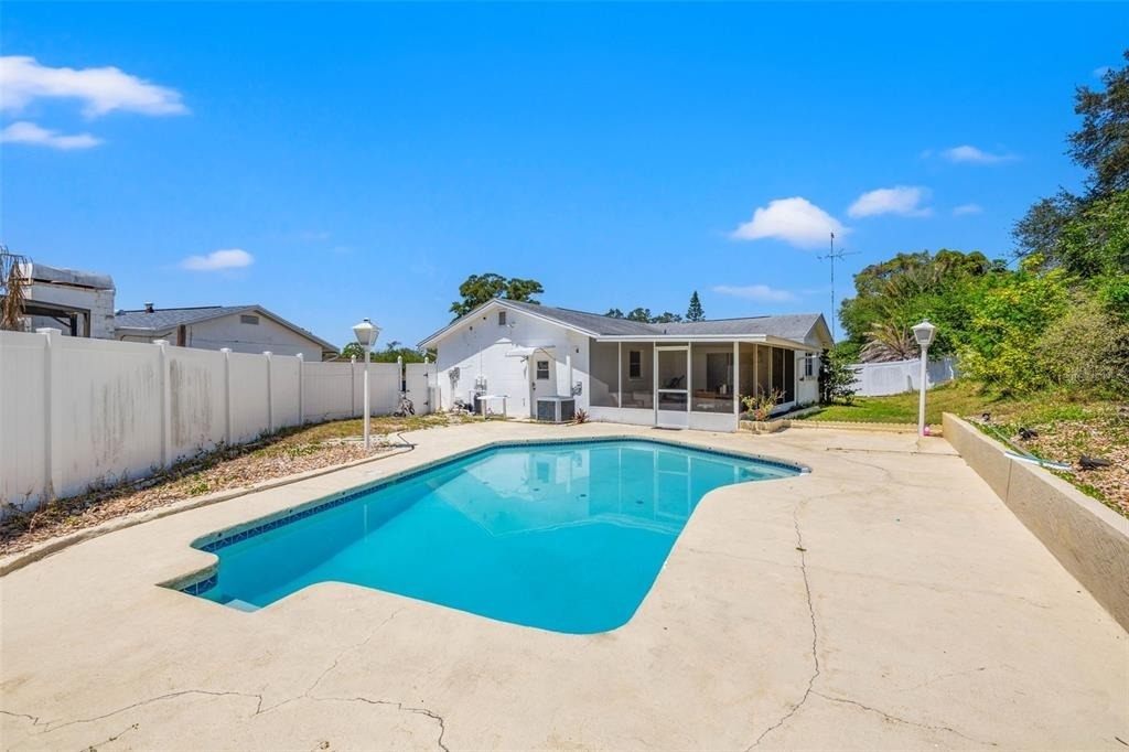 5015 54th Street N - Photo 25
