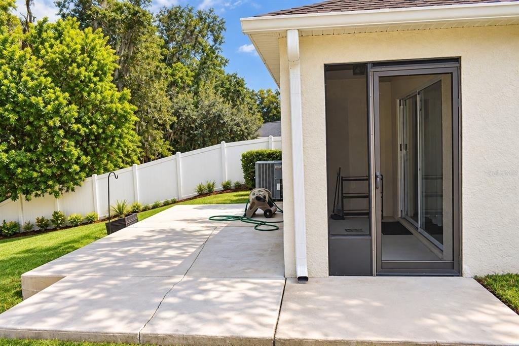 25803 Crippen Drive - Photo 3