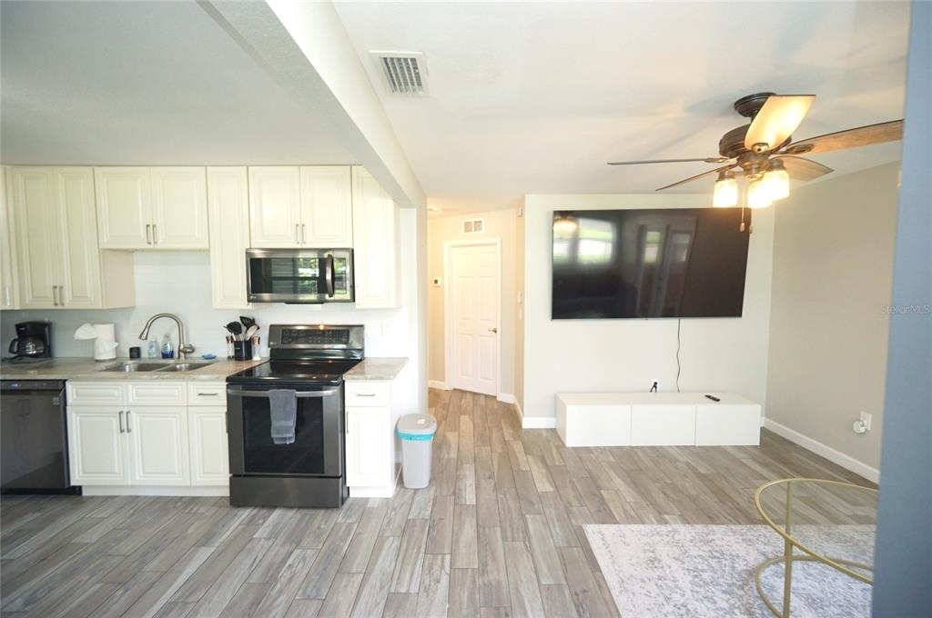 4411 W Leila Avenue - Photo 2