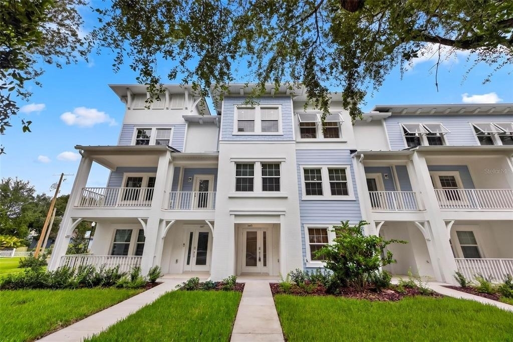 1445 West Chestnut Street - Photo 0