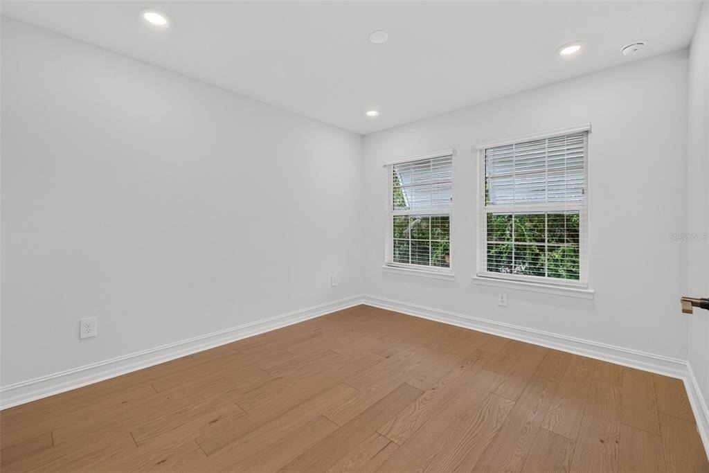 1445 West Chestnut Street - Photo 23