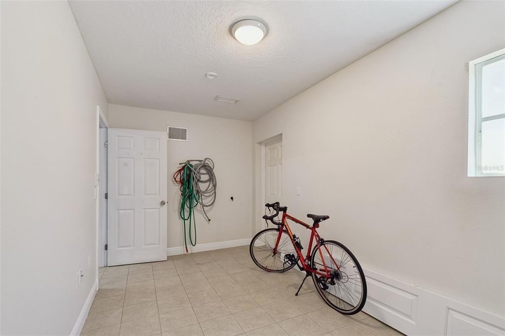 650 Siren Wind Lane - Photo 9